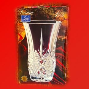 BEAUTIFUL NIB Crystal Vase